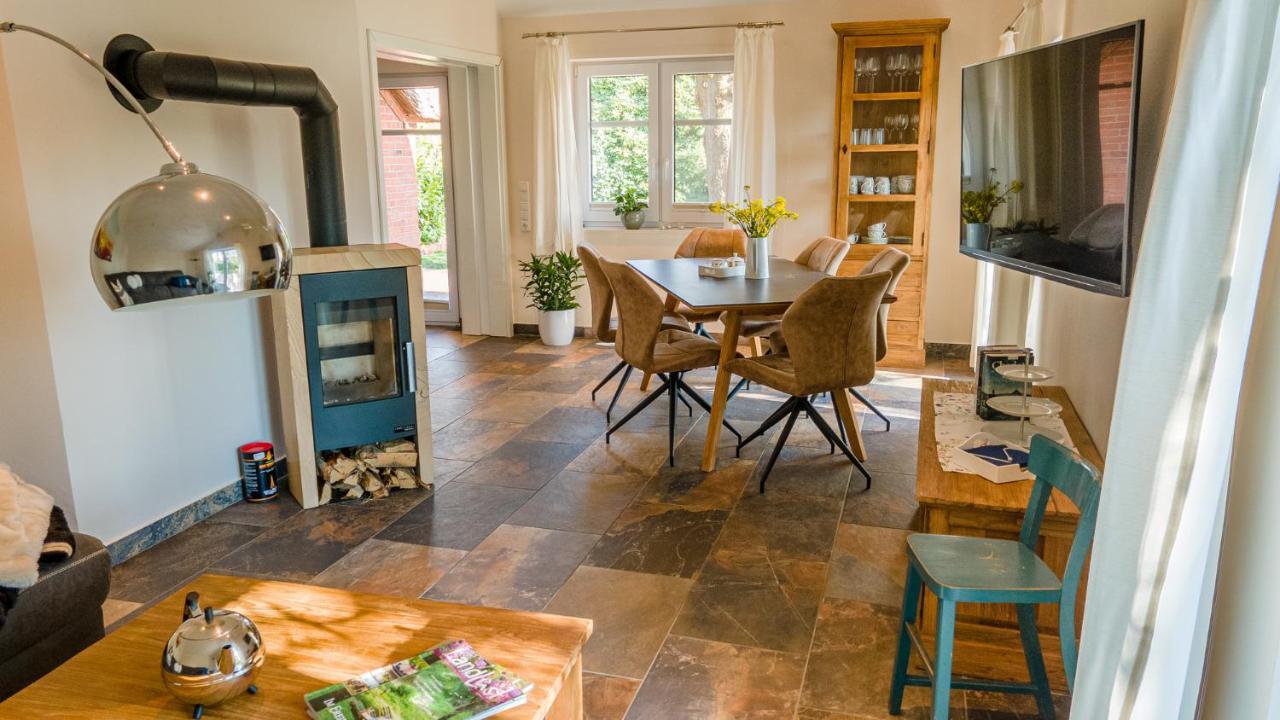 Vila Reetdach Ostfriesenhaus Südbrookmerland Exteriér fotografie